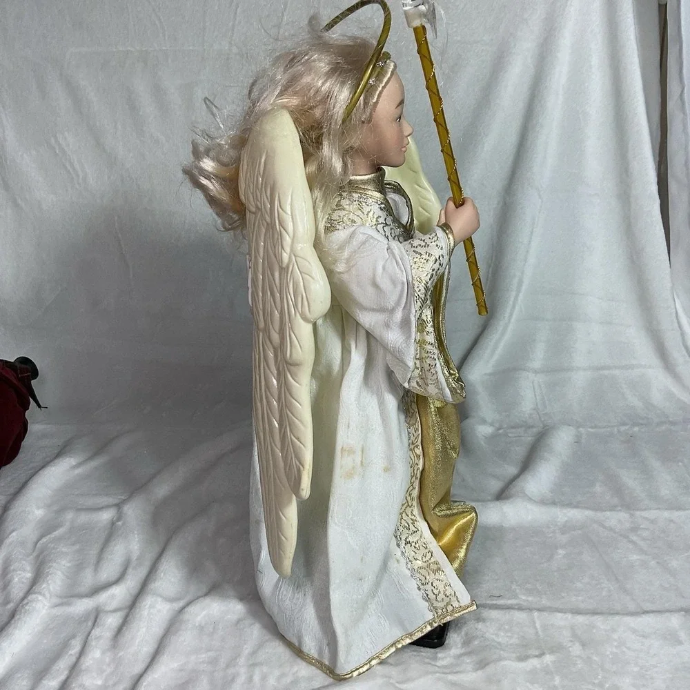 Holiday Creations 93 Animated Musical Christmas Angel Noel 17